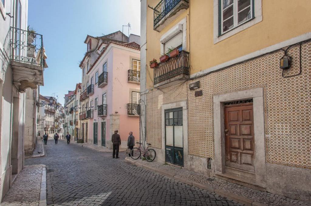 Atalaia! Bairro Alto Concepto * Lissabon